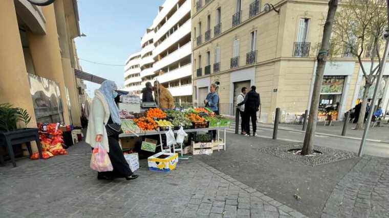 A clandestine market worries residents in Marseille