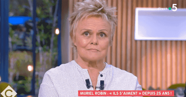 “Ah but sorry!”  : Muriel Robin faced with a moment of discomfort in C à vous