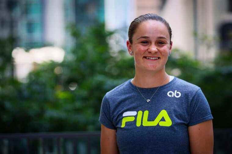 Ashleigh Barty leaves in peace