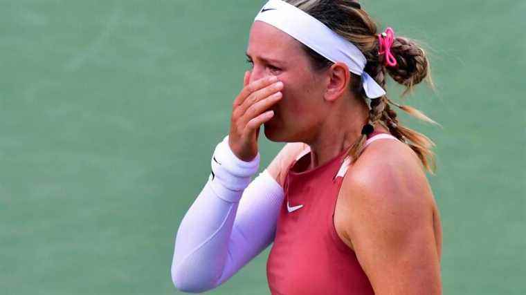 Belarusian Victoria Azarenka breaks down in tears in the middle of the match