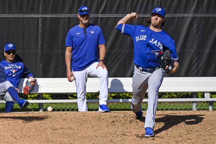 Blue Jays training camp |  Newcomer Kevin Gausman draws attention