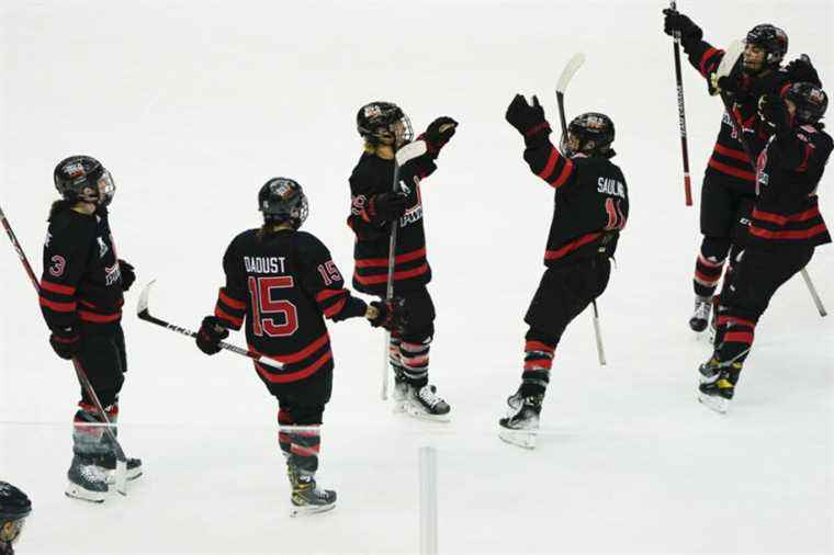 Canada–United States Friendly Match |  Marie-Philip Poulin gives Canada the win in overtime