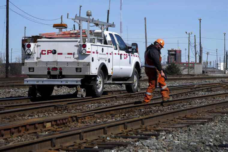 Canadian Pacific |  Workers return to work after settlement