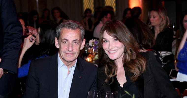 Carla Bruni touch with Nicolas Sarkozy: tender caress and proof of love in full show