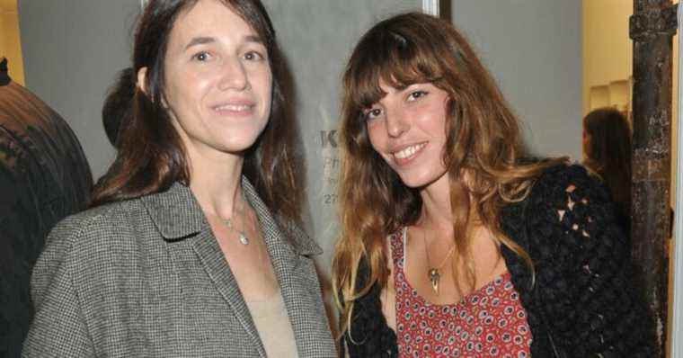 Charlotte Gainsbourg and Lou Doillon: Their children reunited in a new campaign… They have grown up well!