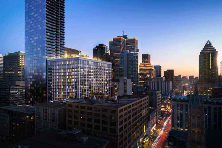 Downtown Montreal |  A second tower will emerge from 1 Square Phillips