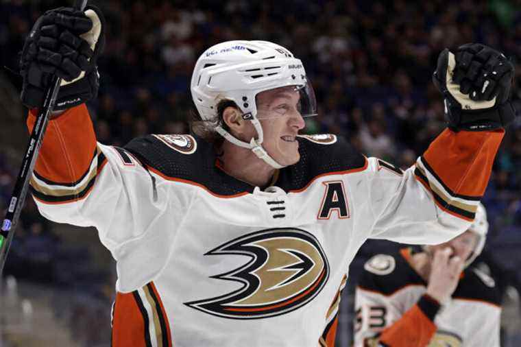 Ducks trade Josh Manson to Avalanche