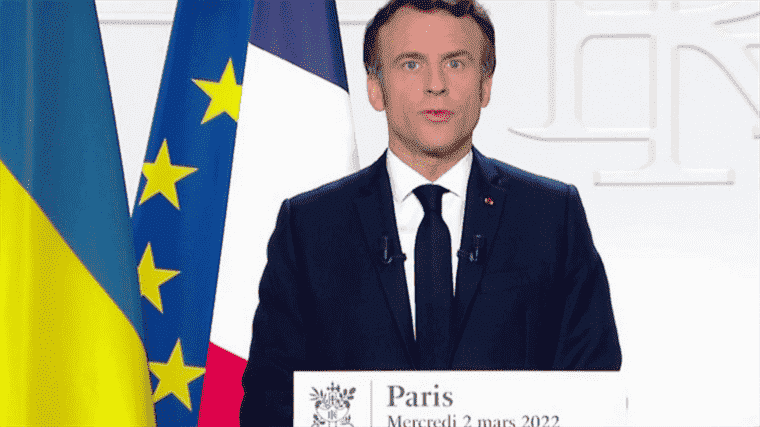 Emmanuel Macron, a wartime campaign