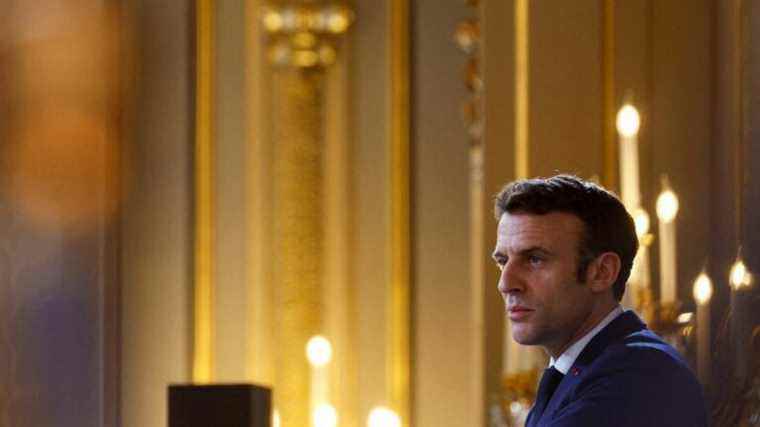 Emmanuel Macron “assumes” the memorial gestures on the Algerian war