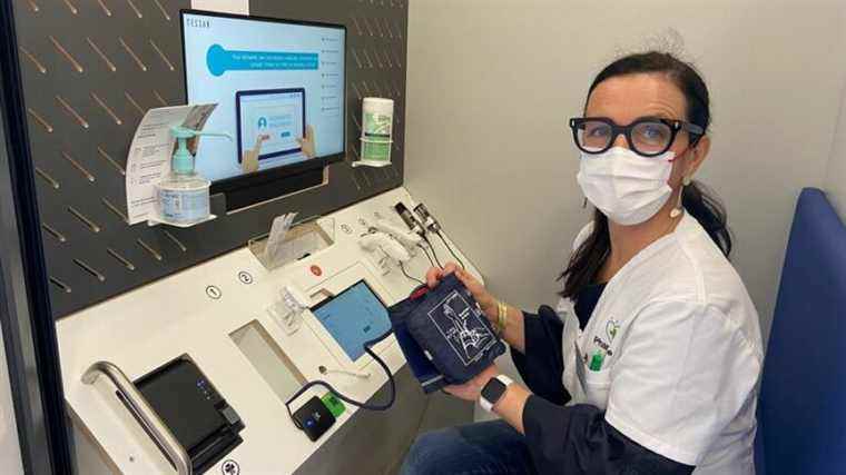 Faced with the lack of general practitioners, this Toulouse pharmacy has installed a medical teleconsultation cabin