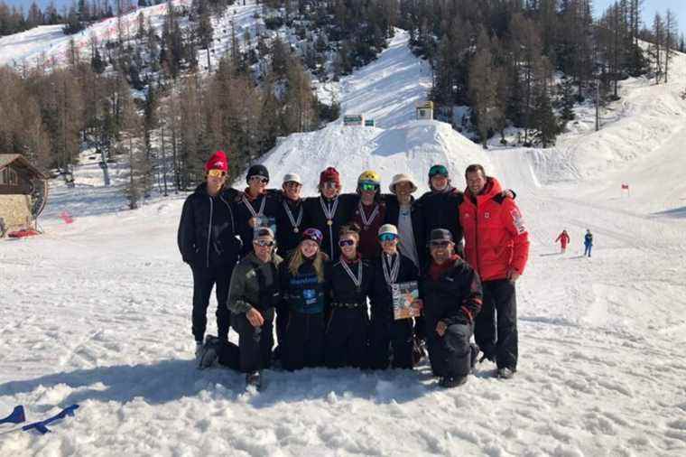 Freestyle Skiing Junior World Championships |  Canadians wrap up season with two medals in team competition