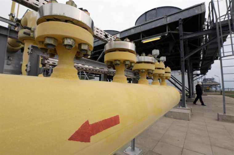 Gas pipeline linking Russia to Turkey |  Italian oil giant Eni plans to sell its shares