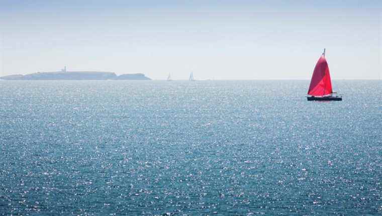 Getting to Belle-Île-en-Mer by liaison sailboat