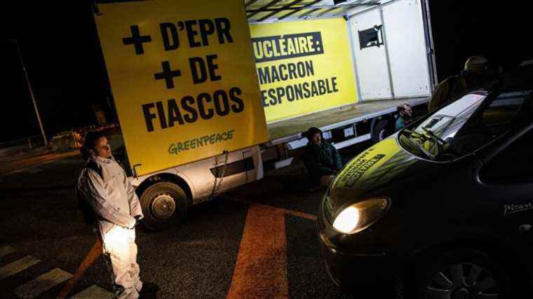 Greenpeace activists arrested after an intrusion on the EPR site in Flamanville