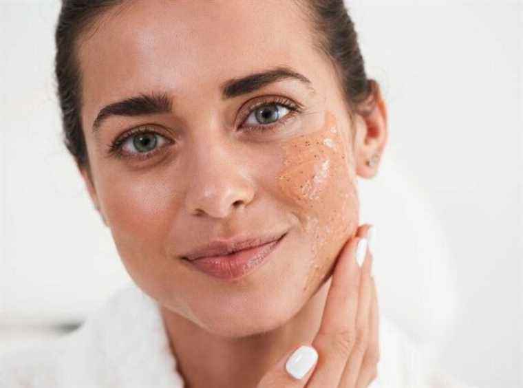 How to exfoliate your skin without attacking it?