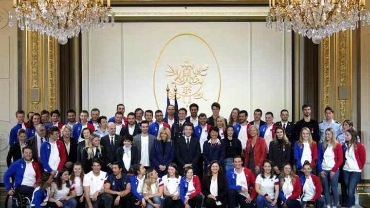 IN PICTURES – The medalists of the Beijing Olympic and Paralympic Games received at the Élysée Palace