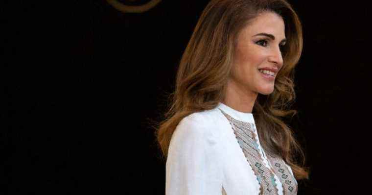 Impeccable Rania of Jordan: successful new traditional look alongside King Abdullah II