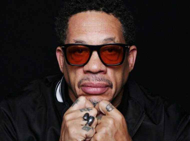 Infidelities, hidden brother, JoeyStarr throws out his family secrets… Unpublished revelations about an encounter that completely changed his life!