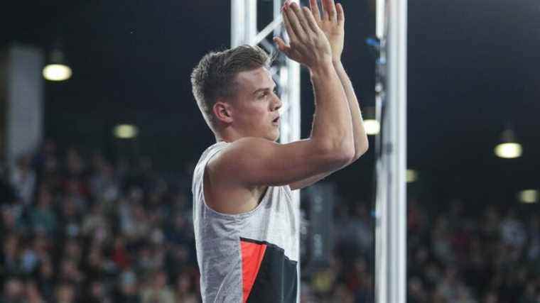 Isère pole vaulter Thibaut Collet on his way to the world championships