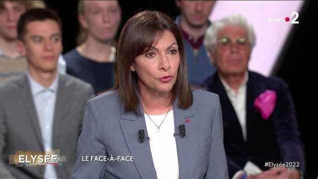 “It’s like the rooster that continues to run when it has its head cut off”, Anne Hidalgo disavowed in her own family!