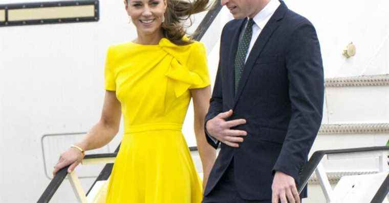 Kate Middleton sublime in the colors of Jamaica, Prince William has fun in a bobsleigh