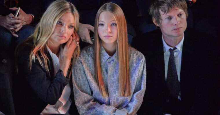 Kate Moss: Her daughter Lila continues the parades, under the eyes of Tina Kunakey