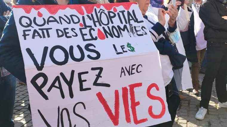 LARGE FORMAT – Two caregivers recount the crisis in the public hospital in Isère