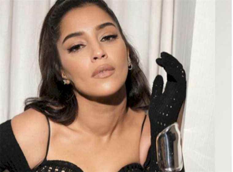 L’Oréal muse, actress Leïla Bekhtise asks if “she’s worth it” and answers cash in a video that will go viral!