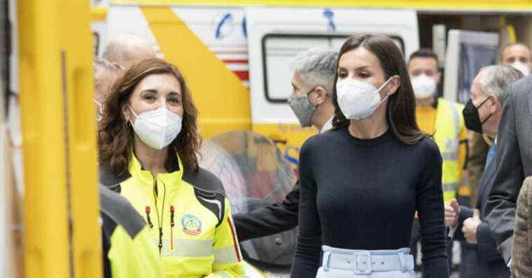 Letizia from Spain, straight skirt and high heels: another successful look