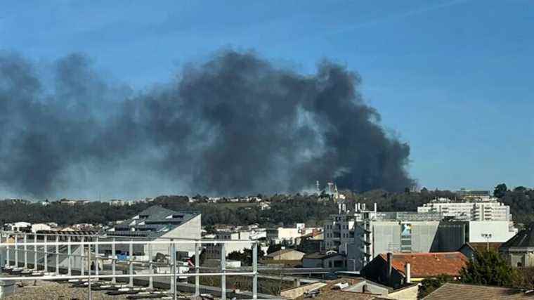 Major fire in an activity area in Artigues-Près-Bordeaux