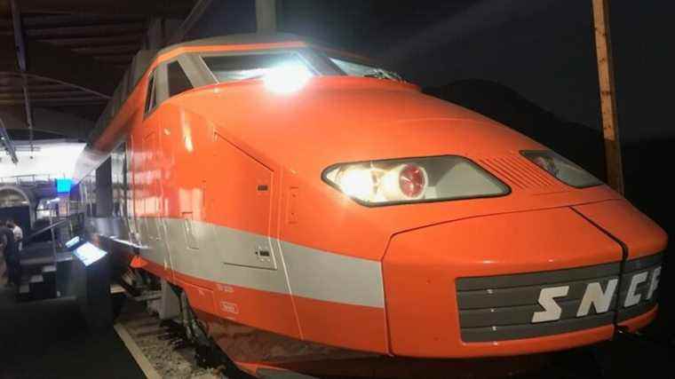 More than 400 train passengers stuck in Yonne