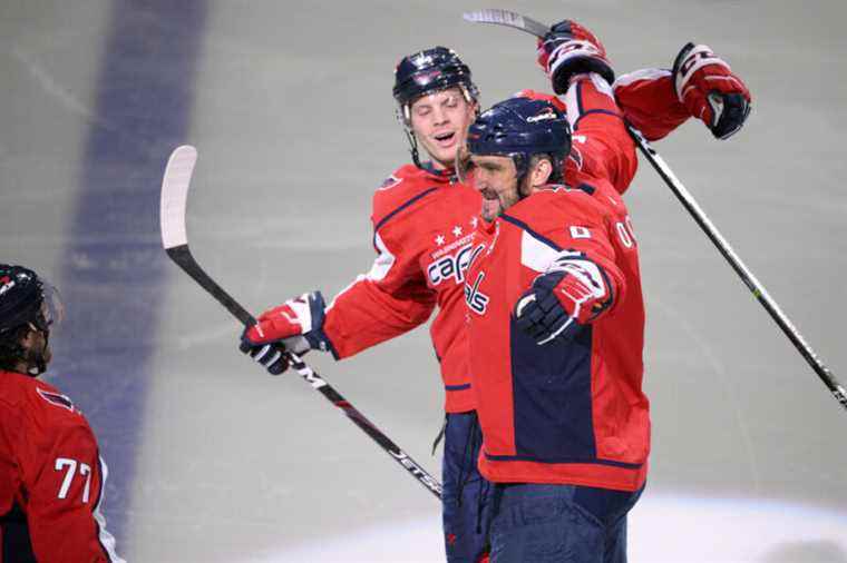 Ovechkin joins Jagr as 3rd all-time leading scorer in NHL history