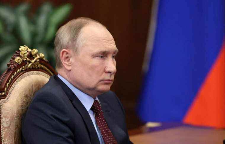 Putin assures that he will achieve his goals through negotiation or war