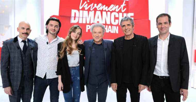 Strongly Sunday: Michel Drucker receives two children of stars, gathered at the theater