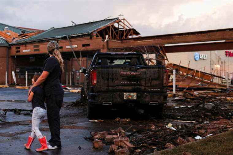 Texas and Oklahoma hit by severe storms