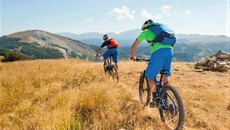 The Great Crossings of the Vercors by mountain bike