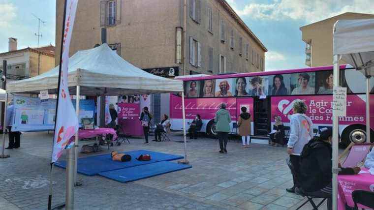 The Women’s Heart Bus sets up in Cannes to screen for cardiovascular diseases