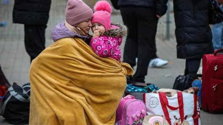 The mayor of Paris expects to welcome more and more Ukrainian refugees