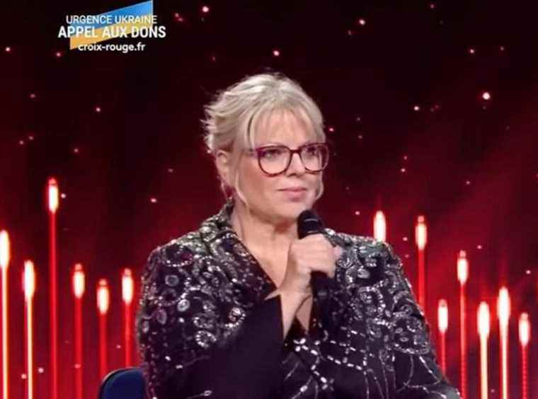 This gesture that she wanted to make Laurence Boccolini during the Eurovision France show