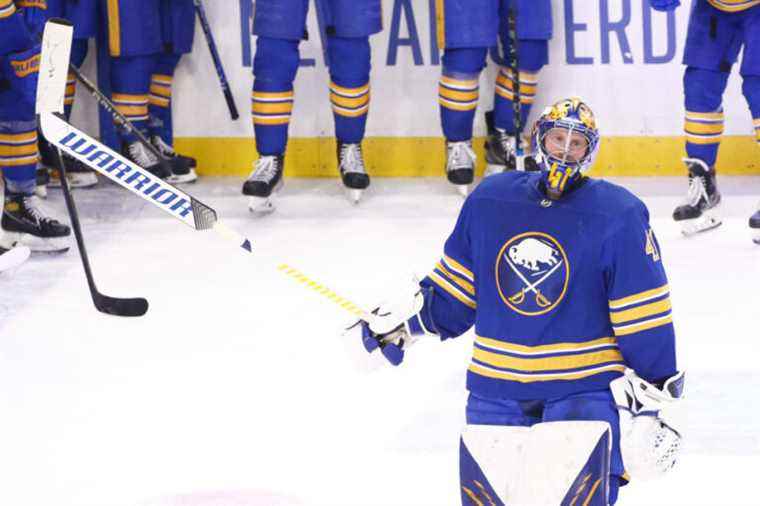 Thursday in the NHL |  Craig Anderson signs his 300th career victory in a Sabers win