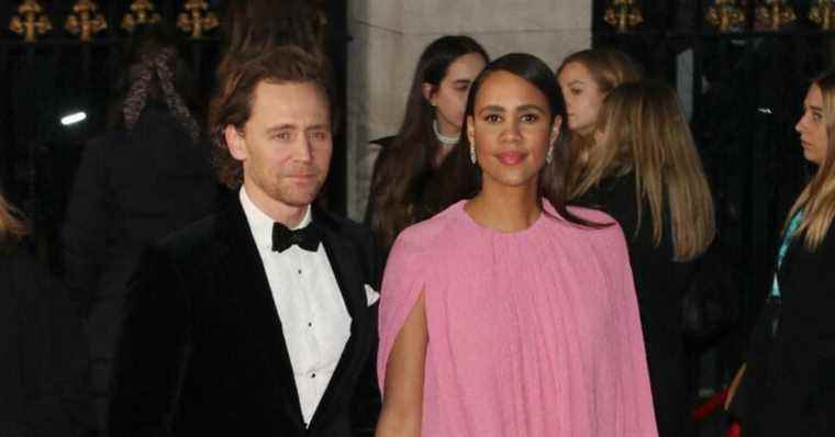 Tom Hiddleston engaged to his sweetheart Zawe Ashton?  She tries to hide her ring… in vain!