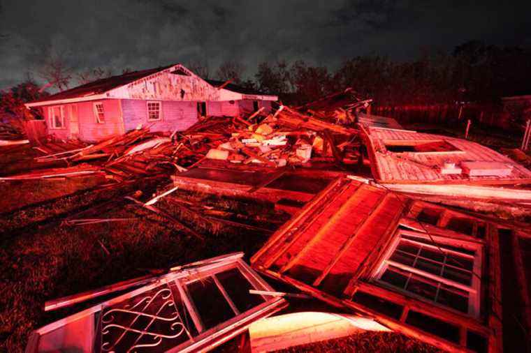 Tornado kills one near New Orleans