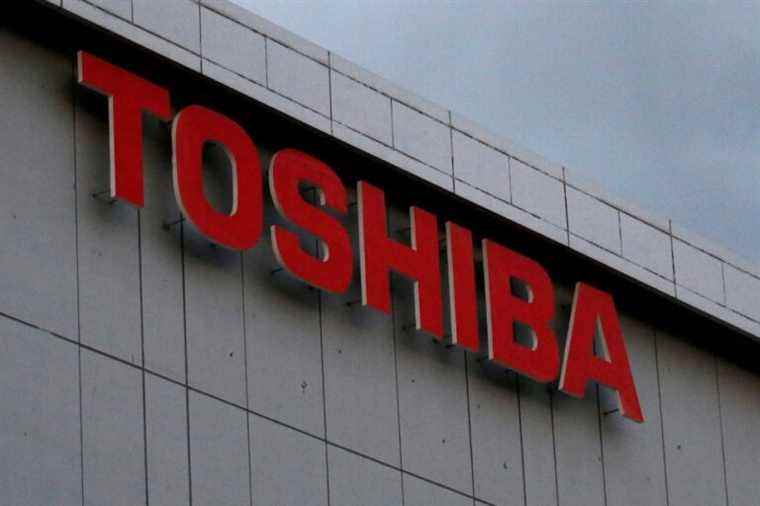 Toshiba |  Shareholders reject split plan