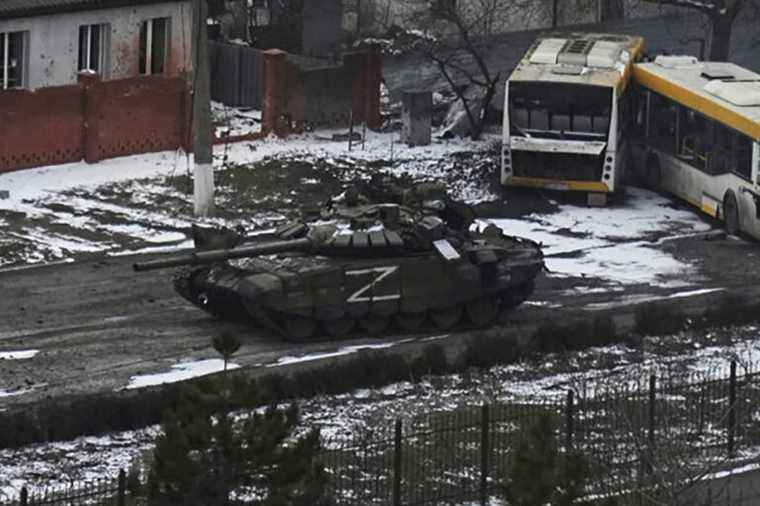 War in Ukraine |  Russian forces surround Kyiv and block Mariupol