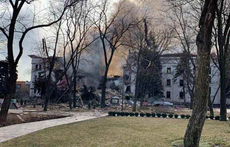 War in Ukraine: no deaths observed after the attack on the Mariupol Theater