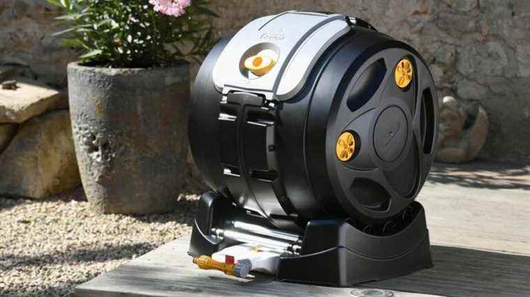 Win an Easymix rotary composter from Hozelock by playing on France Bleu Gascogne