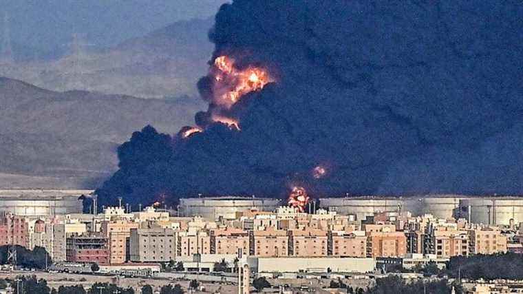 Yemeni rebels carried out several attacks, one of which caused a massive fire in Jeddah