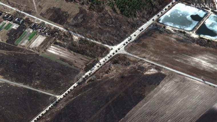 a Russian military convoy of more than 60 kilometers caught on camera near Kiev