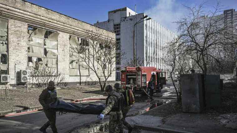 a convoy of 100 French firefighters will bring emergency equipment and vehicles