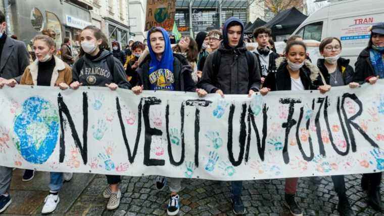 about thirty personalities support the global climate strike on March 25